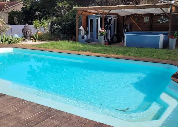 Le Cabanon Piscine Jacuzzi Sauna Paillote La Seyne-sur-Mer